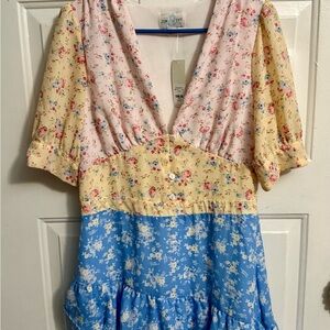Francesca's Collections Floral V-Neck Blouse